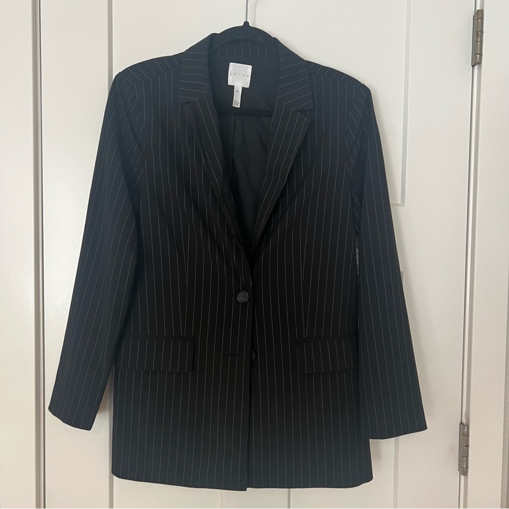 NWT Leith Oversized Black And White Pinstripe Blazer Size XS